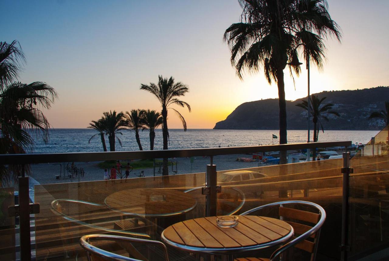 La Caleta Bay Hotel La Herradura  Bagian luar foto